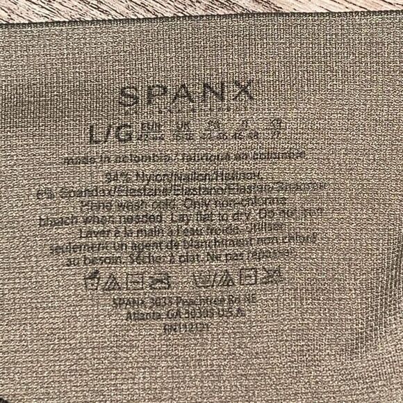 Spanx Desert Camo High Rise Look At Me‎ Now Seamless Cropped Leggings Tan Large - Picture 4 of 7